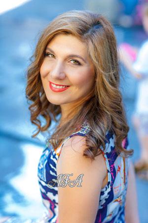 182048 - Svetlana Age: 48 - Ukraine