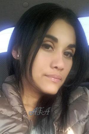 182239 - Sandra Age: 48 - Colombia