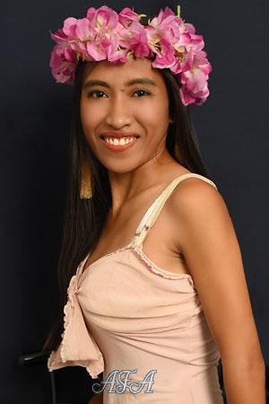 185437 - Emily Age: 37 - Philippines