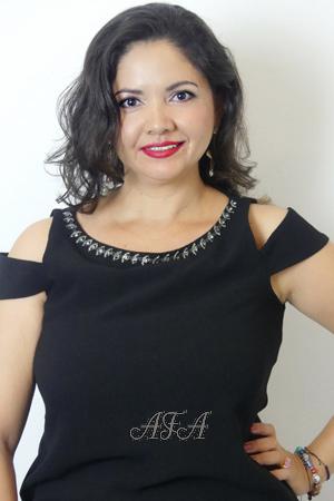 194244 - Marelis Age: 46 - Colombia