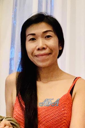 208101 - Jittree Age: 45 - Thailand