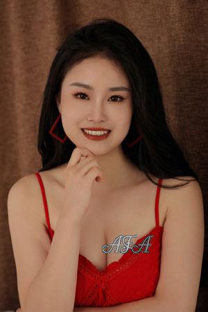 214357 - Betsy Age: 32 - China