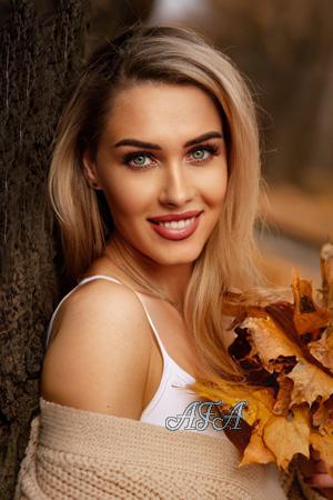 215431 - Diana Age: 32 - Ukraine