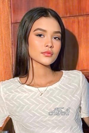 225360 - Livyhen Age: 19 - Colombia