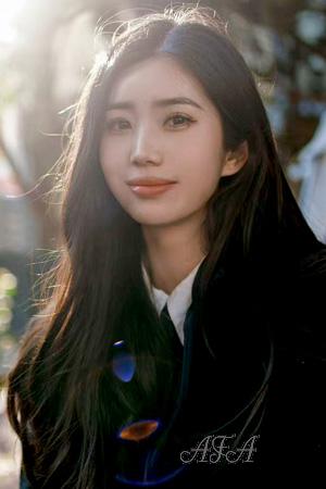 225622 - ting Age: 27 - China