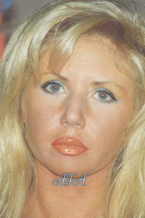 61186 - Maria Age: 33 - Russia